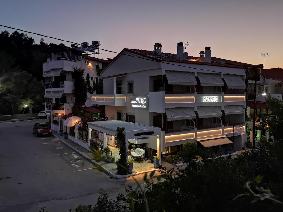 Haus Niko Apartments And Suites 네아 포티데아 외부 사진