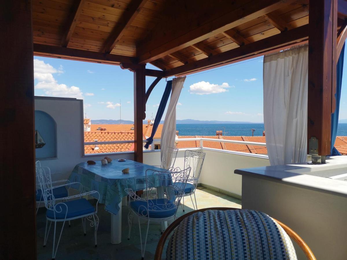 Haus Niko Apartments And Suites 네아 포티데아 외부 사진