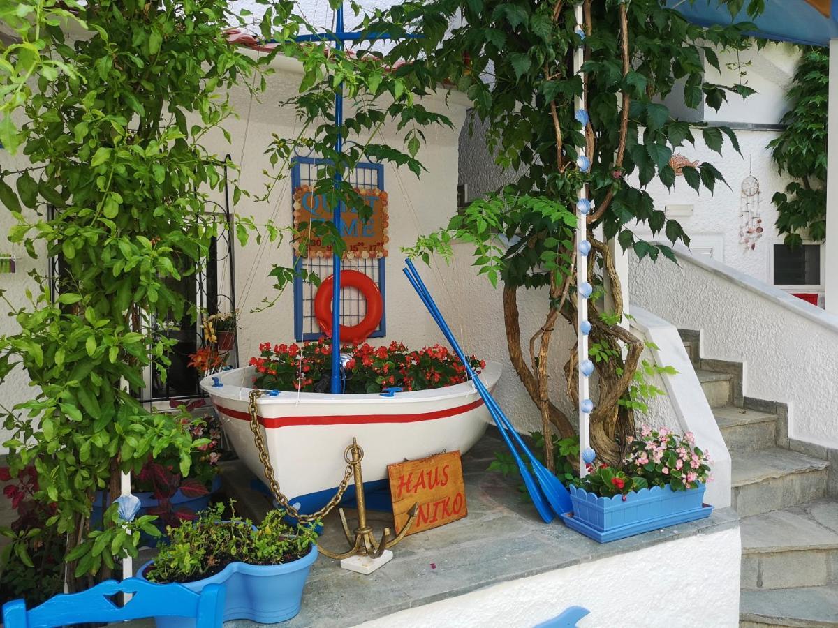 Haus Niko Apartments And Suites 네아 포티데아 외부 사진