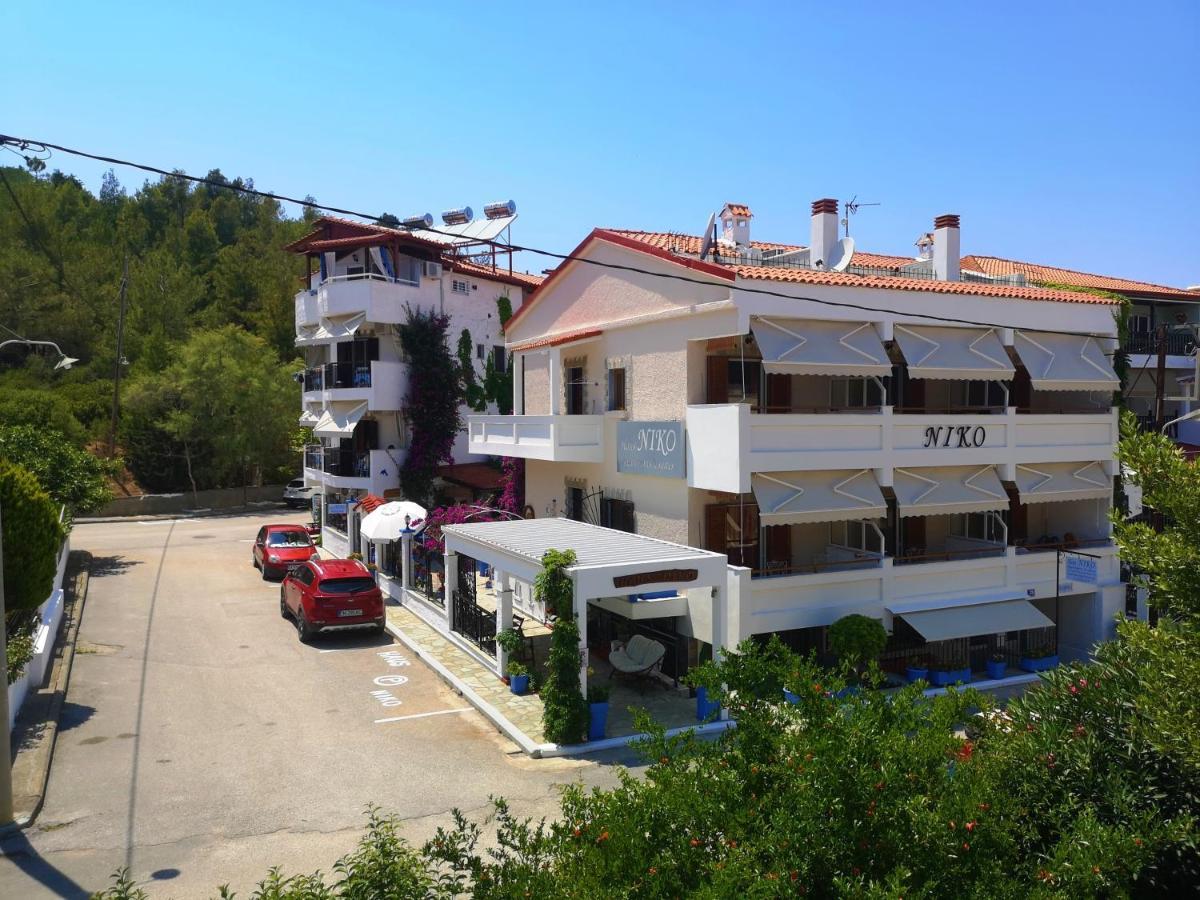 Haus Niko Apartments And Suites 네아 포티데아 외부 사진
