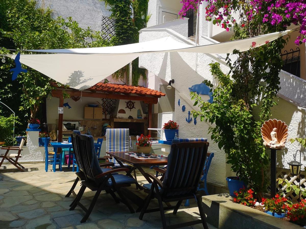 Haus Niko Apartments And Suites 네아 포티데아 외부 사진