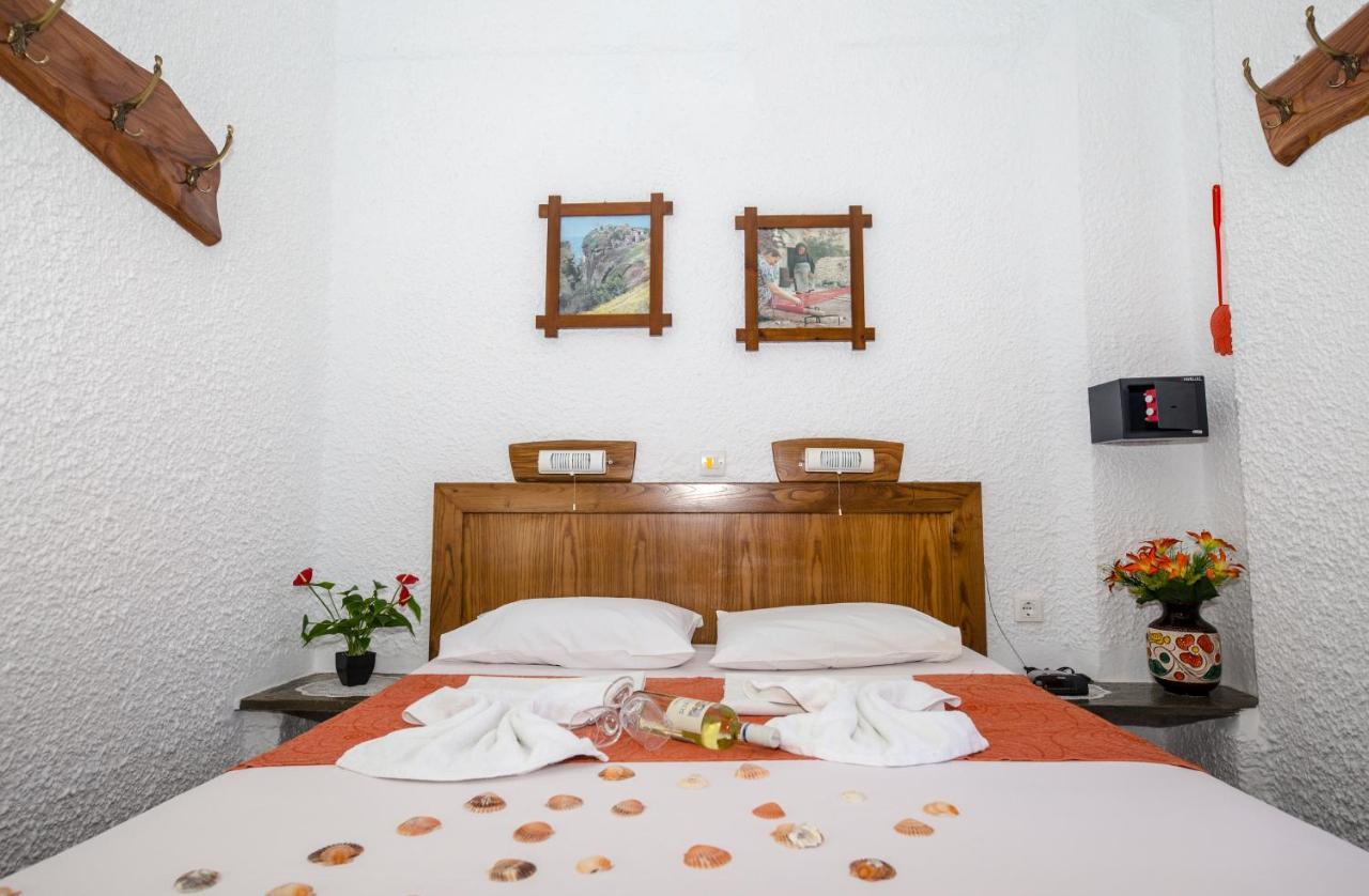 Haus Niko Apartments And Suites 네아 포티데아 외부 사진