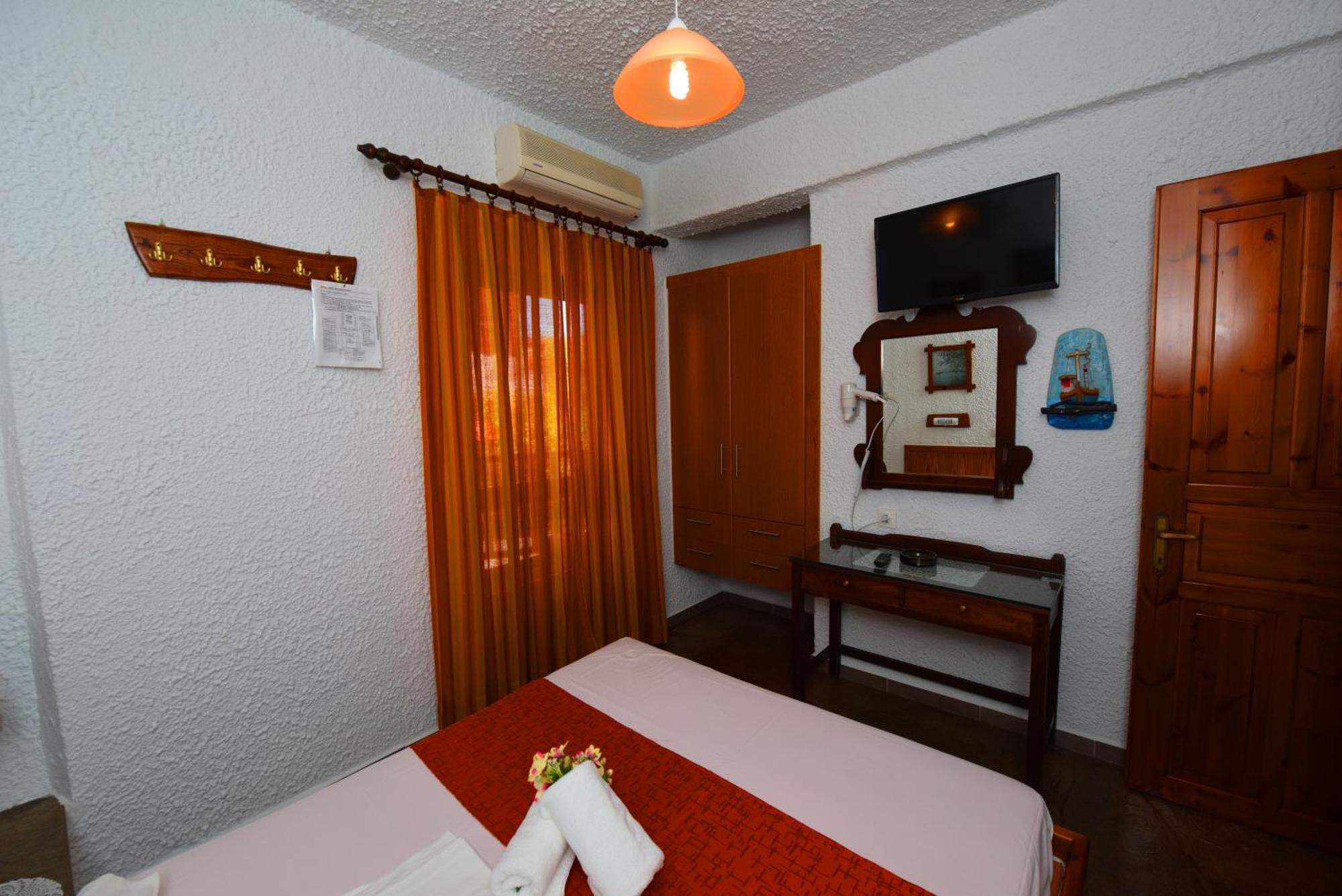 Haus Niko Apartments And Suites 네아 포티데아 객실 사진